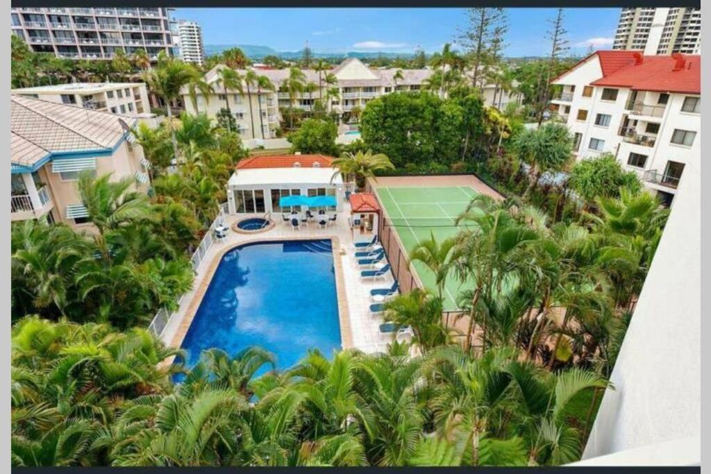 Surfers/Broadbeach Pool View. Free Parking & Wifi Gold Coast Eksteriør bilde